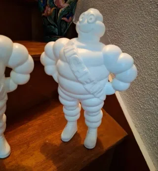 2x Bibendum Michelin