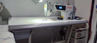 Máquina de coser Siruba seminueva