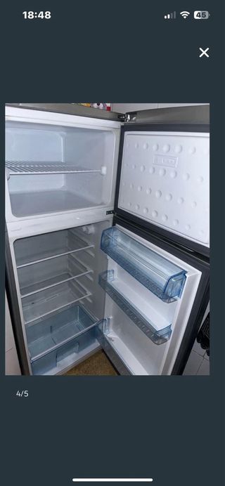 Nevera Beko plateada con garantía