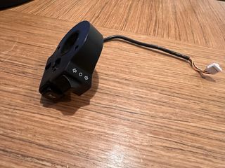 Selector Intermitente y Claxon Kukirin G2