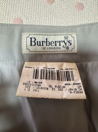 Traje de chaqueta y falda gris