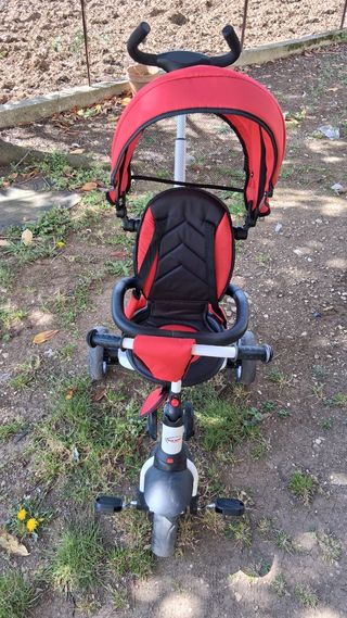 Triciclo passeggino rosso