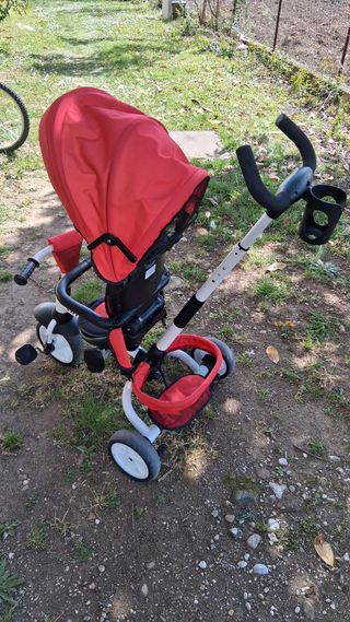 Triciclo passeggino rosso