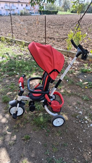 Triciclo passeggino rosso