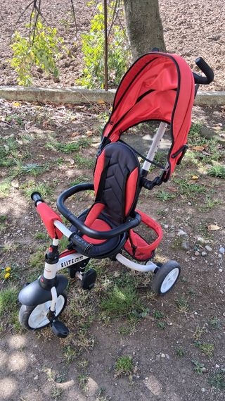 Triciclo passeggino rosso