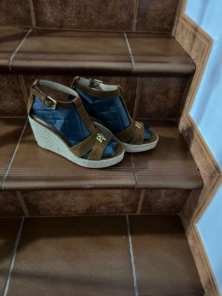Sandalias Cuña Ralph Lauren Marrones Doradas
