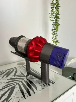 Corpo Dyson V10 per pezzi o riparazione