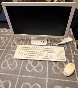 Ordenador sobremesa LG Blanco