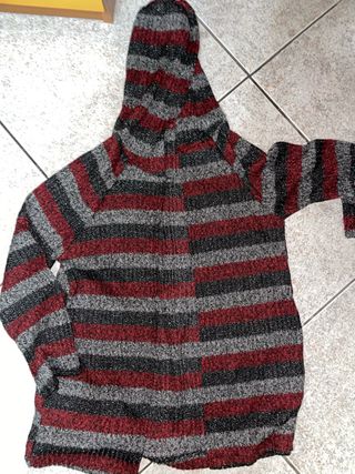 Cardigan a righe con cappuccio