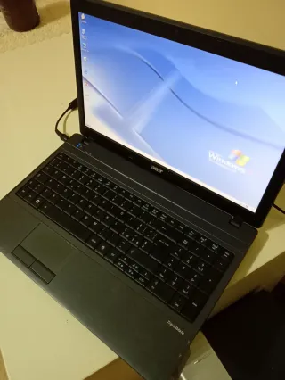 Acer TravelMate 5335 Laptop