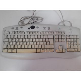 Teclado Logitech y Webcam