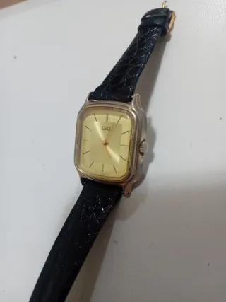 Orologio Q&Q Citizen Rettangolare Dorato