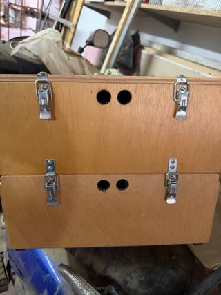 Transportín para pájaros de madera