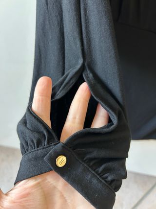 Celyn b. Top nero con dettagli oro tg. 42