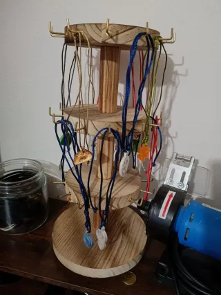 Soporte para joyería terciopelo negro