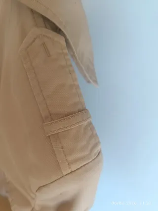 Gabardina Stradivarius Beige