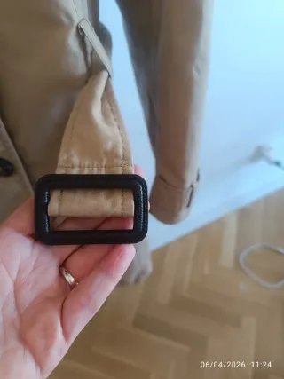 Gabardina Stradivarius Beige