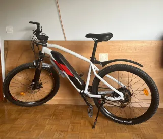 Bicicleta Eléctrica Blanca
