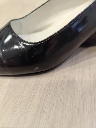 Zapatos charol negros T.37