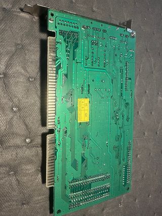 Tarjeta sonido isa crystal reveal av303