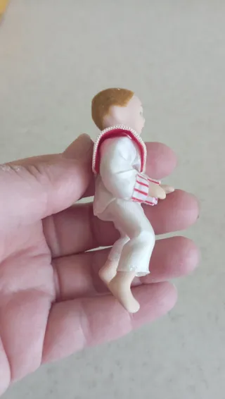 Miniatura Bambino Del Prado 1:12 - Posa Seduta