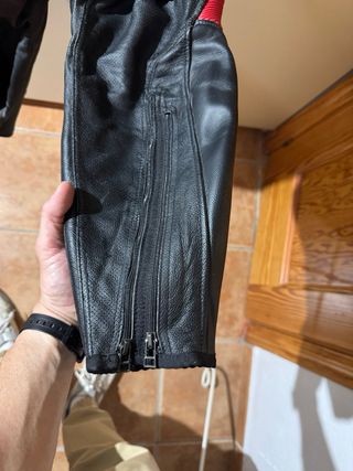 Mono de cuero Dainese
