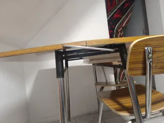 Mesa y 2 Sillas Madera y Metal que se abre