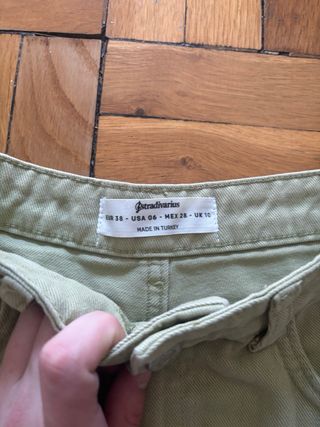 Shorts Stradivarius Verde Talla M
