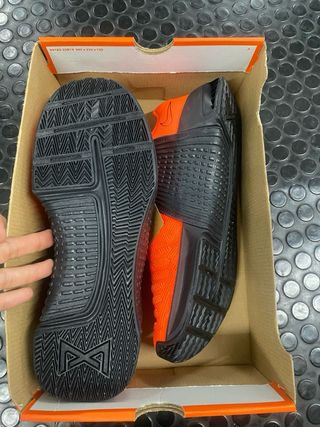 Nike Metcon 9 Naranja y Negro T:45,5