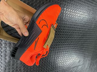Nike Metcon 9 Naranja y Negro T:45,5