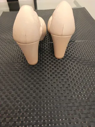 Zapatos Hispanitas tacón beige