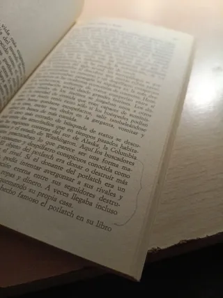 Vacas, Cerdos, Guerras y Brujas : Los Enigmas d...