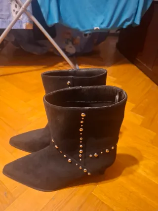 Botines Lefties ante tachas negro T38