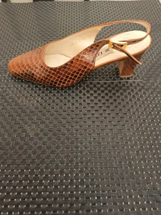 Zapatos de tacón Luxax piel serpiente