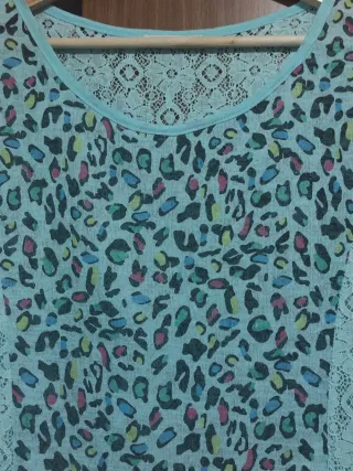 Camiseta encaje estampada mujer