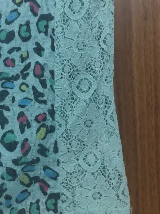 Camiseta encaje estampada mujer