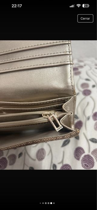 Cartera grande Guess marrón y rosa