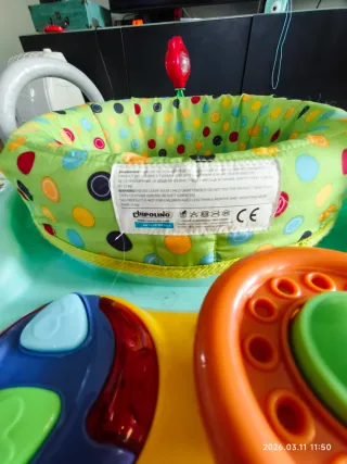 Saltador centro de actividades infantil