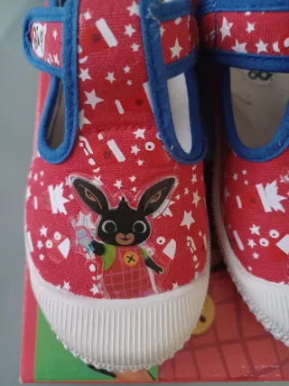 Scarpine Bing rosse con stelle