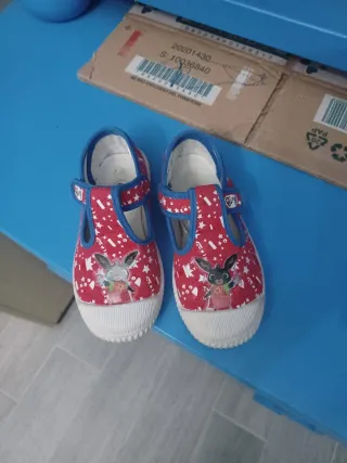 Scarpine Bing rosse con stelle