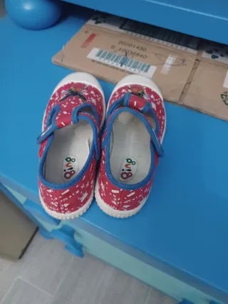 Scarpine Bing rosse con stelle