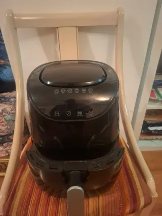 Freidora de aire negra