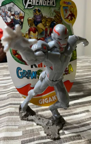 Personaggio Thor Avengers Kinder Sorpresa