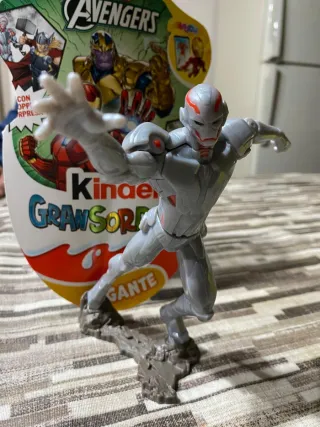 Personaggio Thor Avengers Kinder Sorpresa
