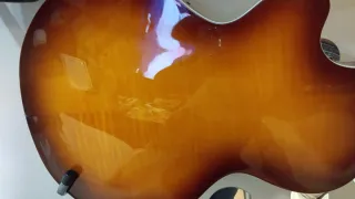 Bajo Eléctrico Hofner Sunburst