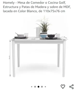 Juego de 2 sillas blancas y mesa