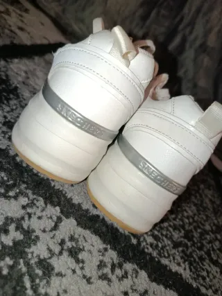 Zapatillas deportivas blancas