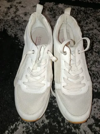Zapatillas deportivas blancas