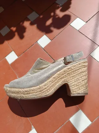 Sandalias de tacón vintage plateadas