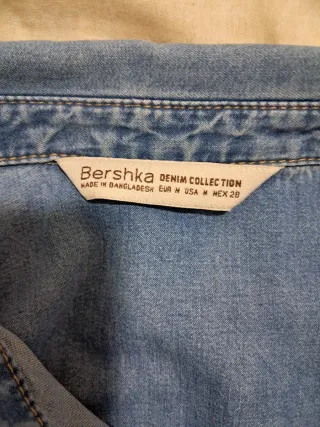 Camisa vaquera Bershka entallada Talla M